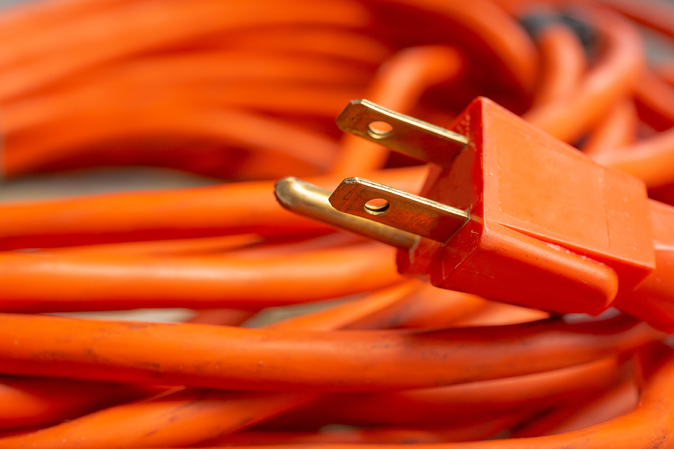 Electrical Safety: Choosing the Right Extension Cord - Grainger
