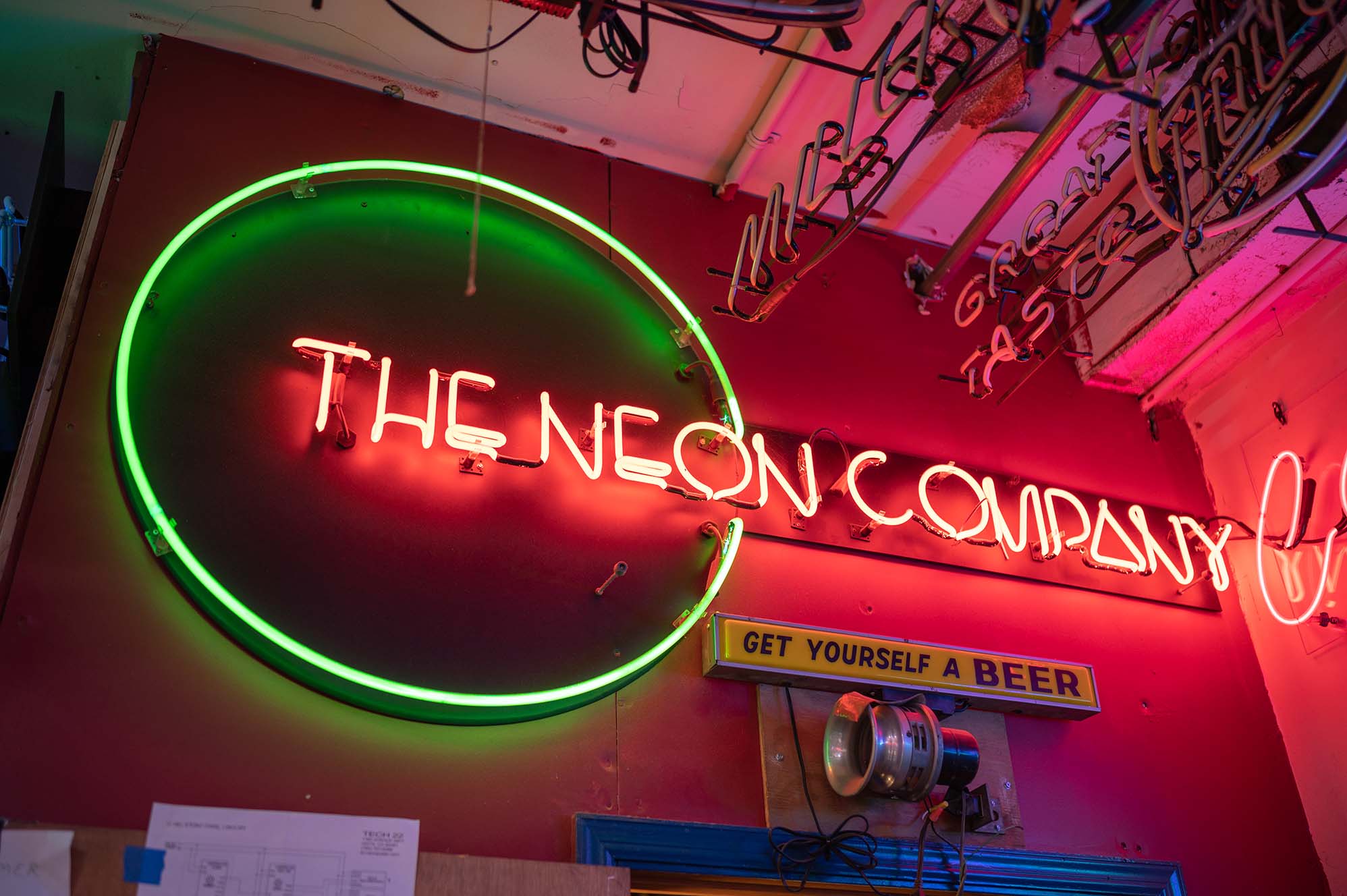 neon and company