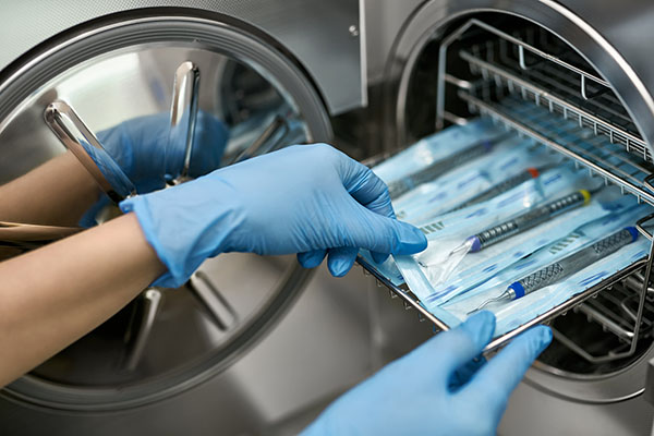 How Does Autoclave Sterilization Work? - Grainger KnowHow